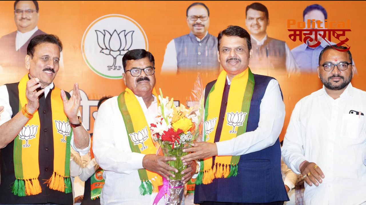 In Jalgaon, Sharad Pawar's group has a big problem. Sharad Pawar's 'Ha' shoulder is engraved with numerous workers in BJP